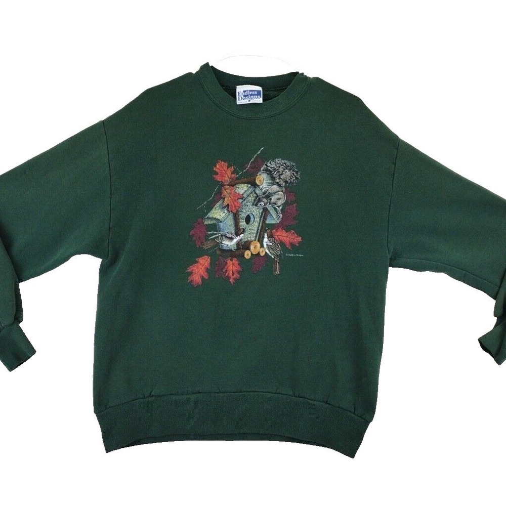 Endless Designs‎ Green Wildlife Birdhouse Squirrel Oak Leaf Graphic Sweatshirt